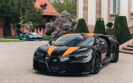 Der Bugatti Chiron Super Sport 300+ hält seit 2019 einen offiziellen Geschwindigkeitsweltrekord mit 490,48 km/h.