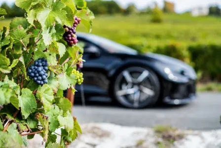 Champagne Carbon is Bugatti’s Official champagne partner since 2018.