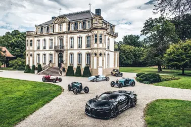 Ein Gefühl von Geschichte umgibt das Château, das erfüllt ist mit fast einem Jahrhundert Bugatti-Tradition.