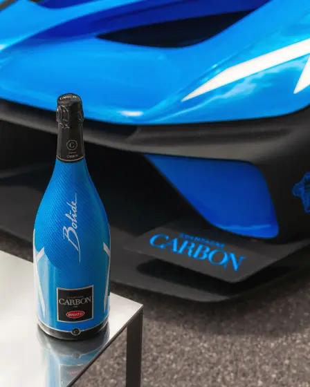 Champagne Carbon ƎB.03 Edition, die perfekte Ergänzung zum Bugatti Bolide. Please enjoy responsibly. Don't drink and drive.