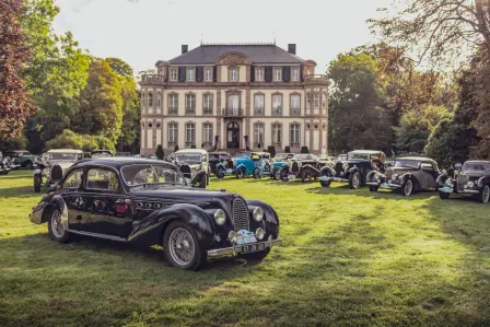 Die Teilnehmer wurden am Samstagmorgen zu einem privaten Frühstück in den Hauptsitz der Marke, das Château Saint Jean in Molsheim, eingeladen.