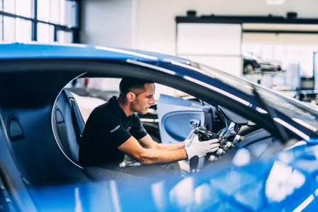 La nouvelle Centodieci en production dans l’Atelier de Molsheim