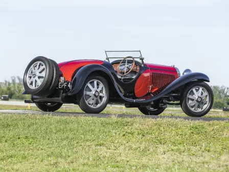 Der Bugatti Type 55 Super Sport Roadster von 1932 wurde für 7,1 Millionen US-Dollar versteigert.
